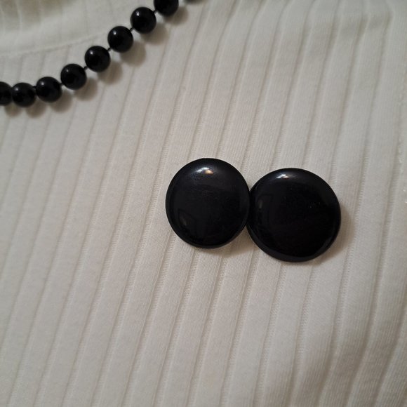 Vintage 80s Black Beaded Necklace with Button Earrings - Picture 3 of 5